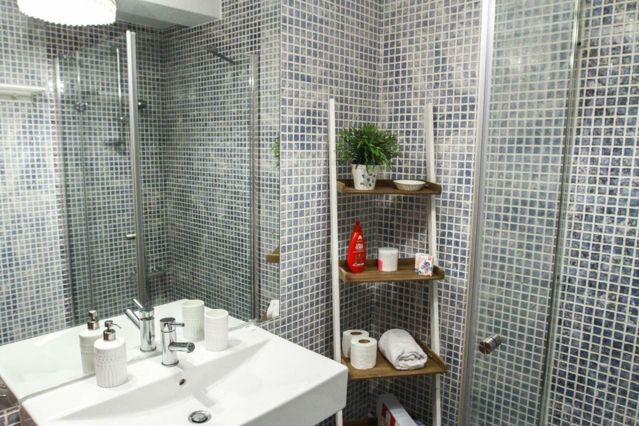 Cozy And Spacious Apartment In Graca, リスボン エクステリア 写真