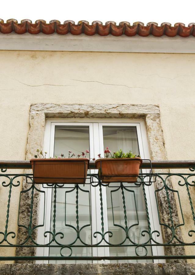 Cozy And Spacious Apartment In Graca, リスボン エクステリア 写真