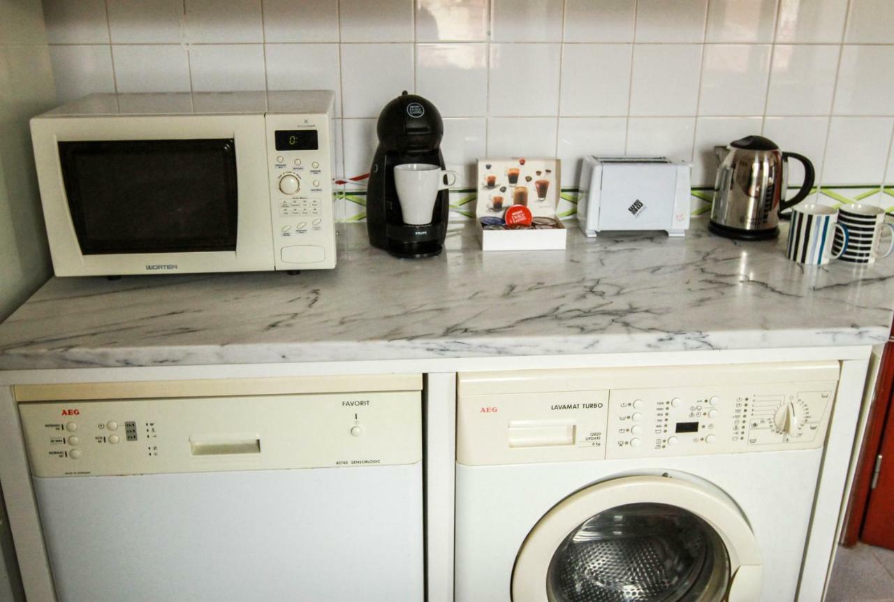 Cozy And Spacious Apartment In Graca, リスボン エクステリア 写真